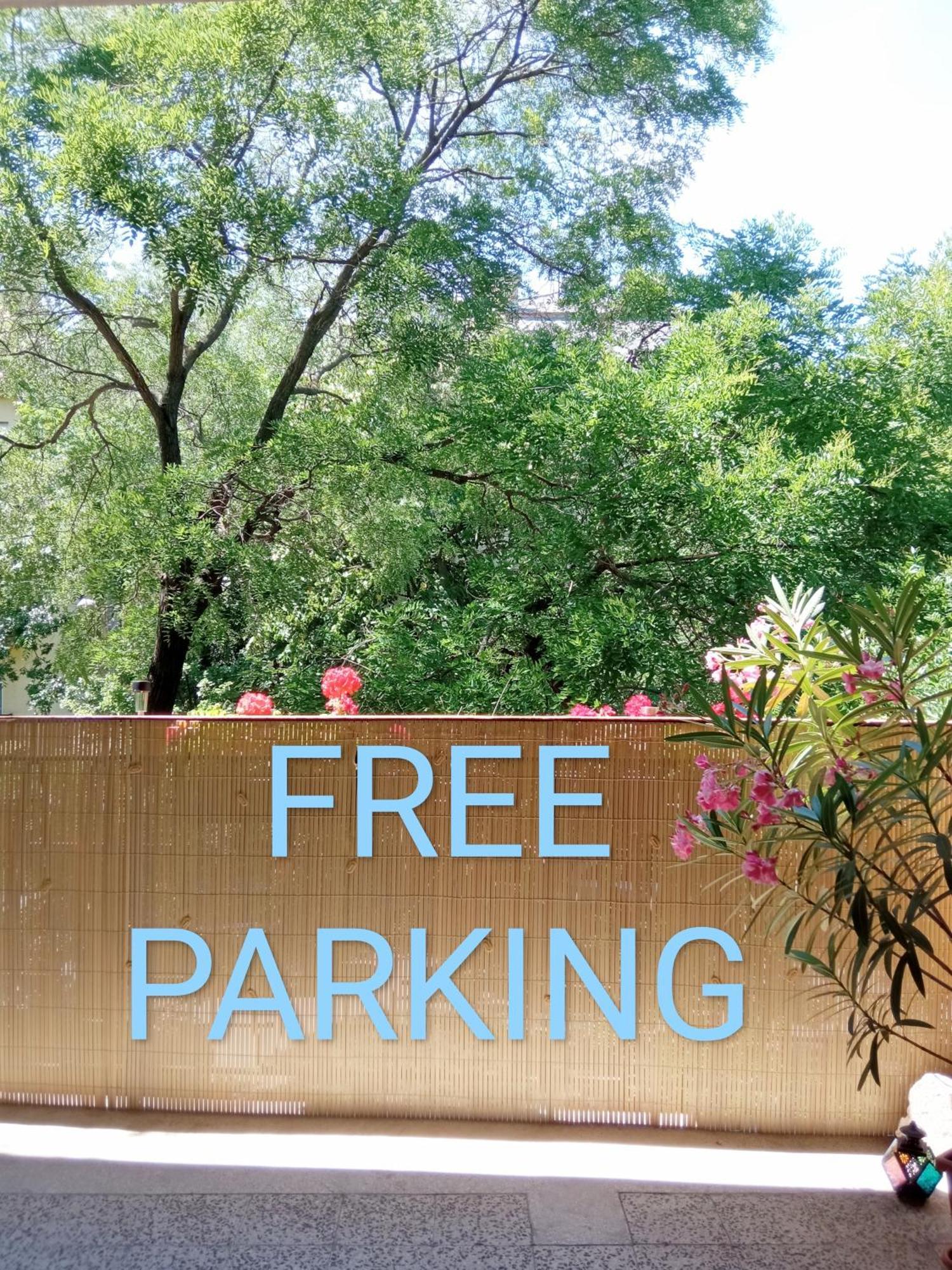 Free Parking, Balcony, Near To City Park Budapest Exterior foto